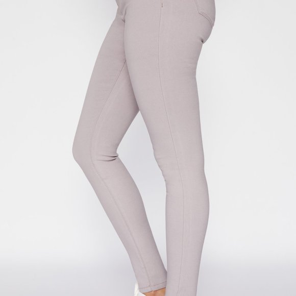 YMI Women's Hyperstretch Midrise Skinny Iris 3X - Picture 2 of 3